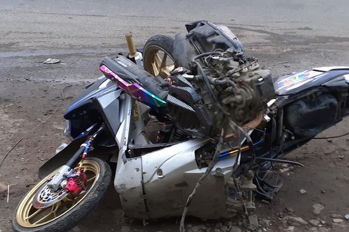 Honda Vario Tercerai Berai Mesin Pisah Dari Rangka Memang