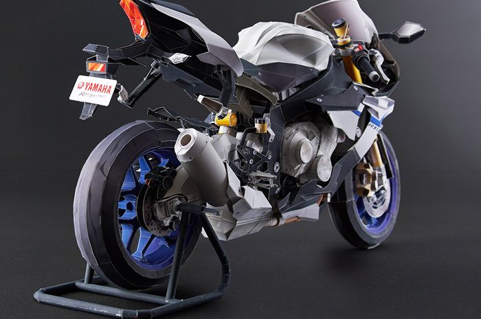 YZF-R1M paper crafts