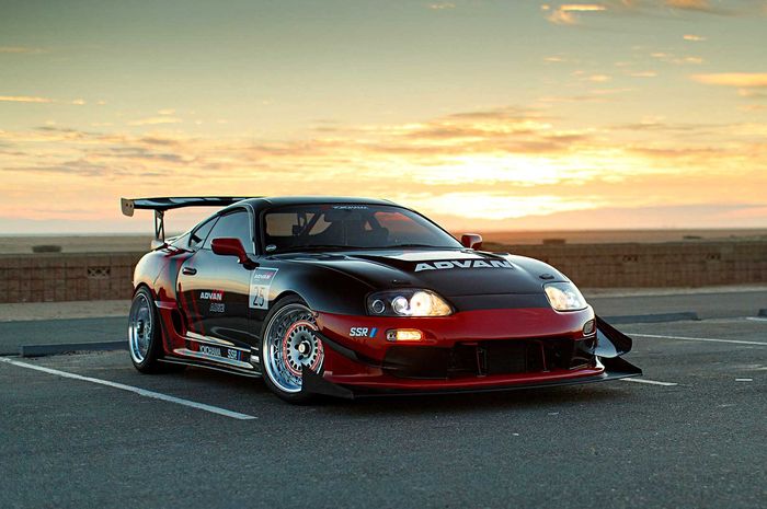 Modifikasi Toyota Supra Mk4 dengan tampilan racing 