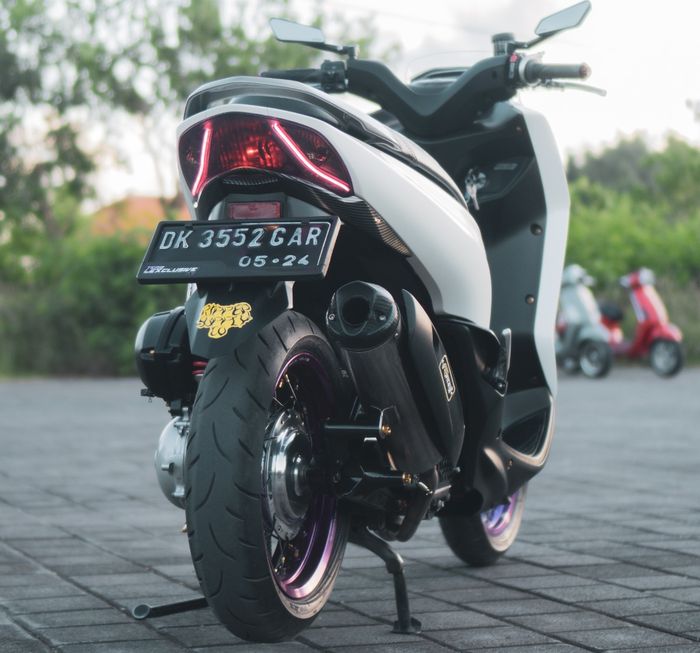 Tampang buritan Yamaha Lexi juara 2 daily use Online Customaxi 2021