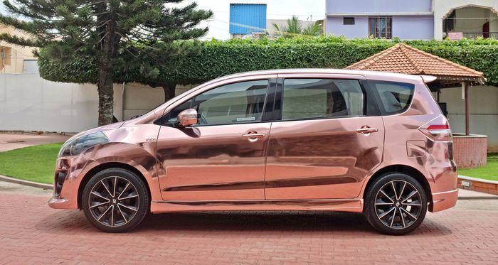 Suzuki Ertiga pakai body wraping rose gold