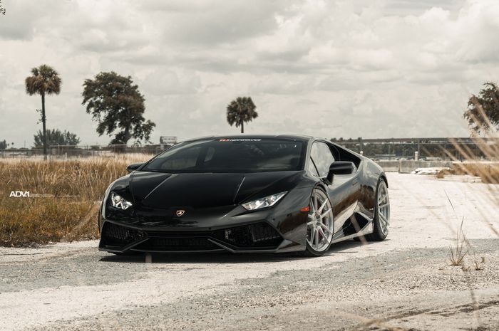 Modifikasi Lamborghini Huracan kreasi TR3 Performance