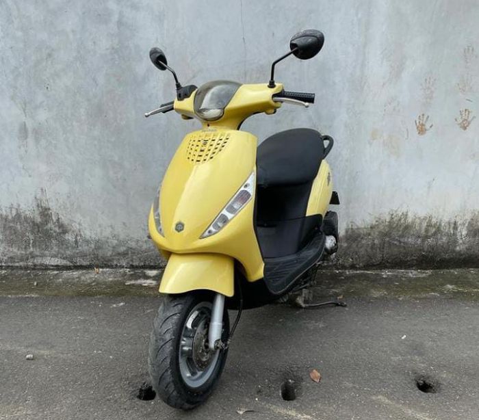 Piaggio Zip di Kan Scooter