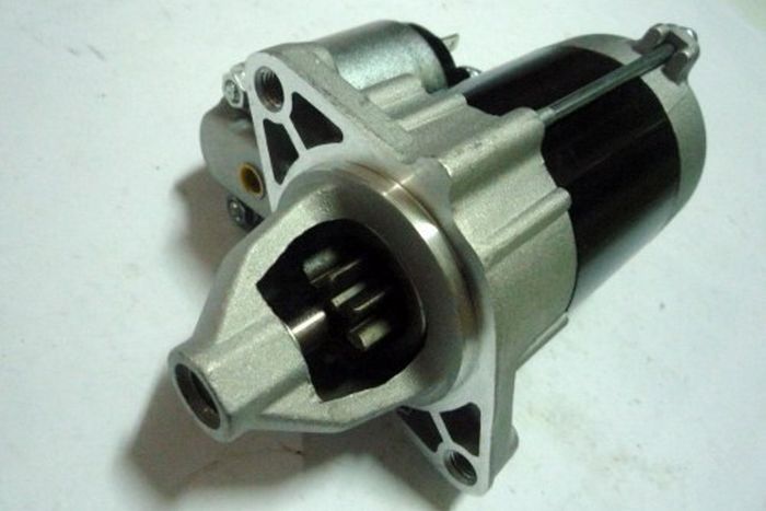 Honda BeAT generasi awal masih pakai sliding-gear starter