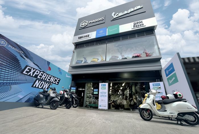 PT Piaggio Indonesia bekerjasama dengan PT Dwi Pratama Mandiri mendirikan diler Vespa ke-42 di Depok