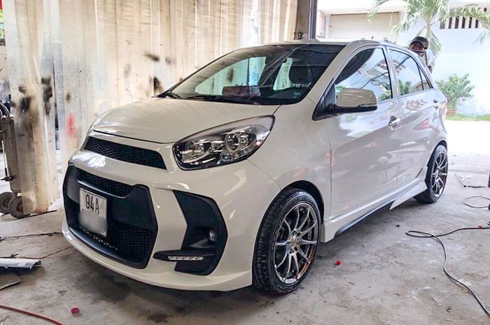 KIA Morning dengan body kit custom