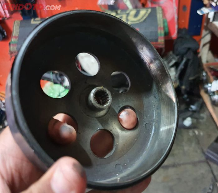 Rumah kampas ganda Yamaha Nouvo