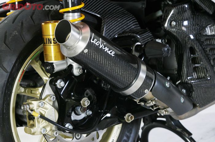 Yamaha NMAX bergaya street racing