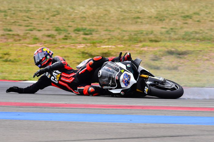 Jack Miller sempat crash pada sesi latihan di balap Superbike Australia 2021