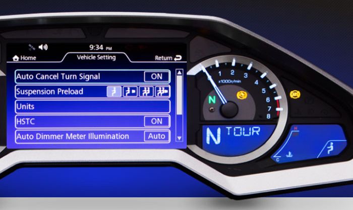 Kontrol suspensi dapat diatur di panel Honda Goldwing 2018