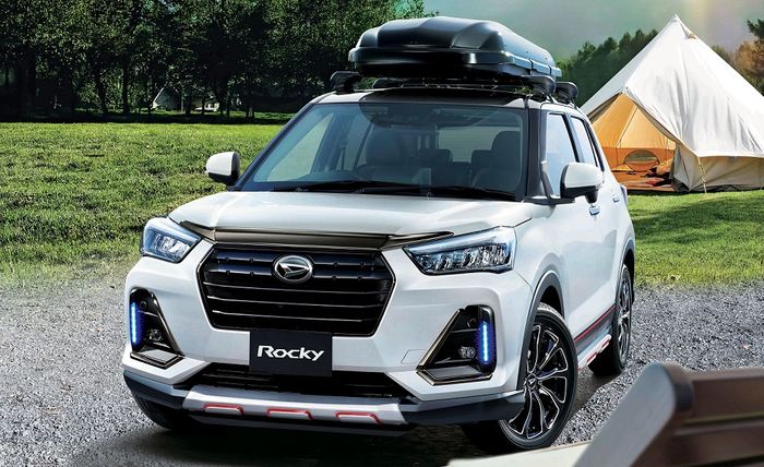 Tampilan eksterior paket aksesori resmi Powerfull untuk Daihatsu Rocky