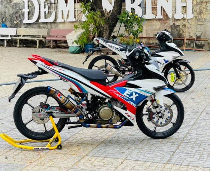 Modifikasi sporty Yamaha MX King 150 