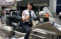 Security Cantik Ini Viral Akibat Posenya Di Atas Moge Honda Goldwing
