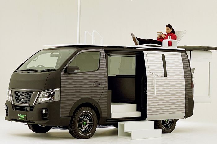 Nissan NV350 Caravan Office Pod yang dipamerkan pada Tokyo Auto Salon 2021