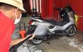 Apakah Kalau Sering Dicuci Steam, Cat Motor Bakal Baret dan Terkelupas?