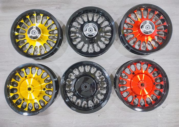 VND Roulette ring 12 inci