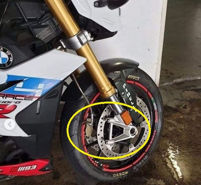 Kaliper rem BMW S1000R juga dicuri