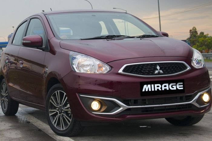 Mitsubishi MIrage penjualan tahun ini terjun bebas gara-gara hadirnya Mitsubishi Xpander