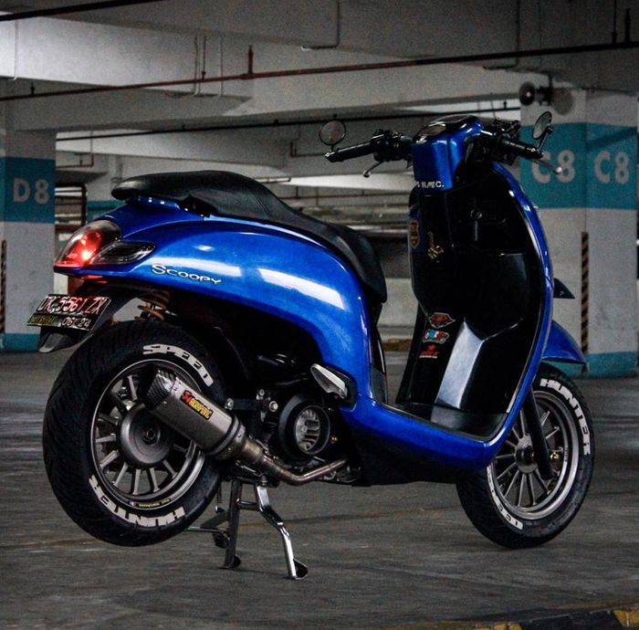 Honda Scoopy ESP asal Bali tampil sporty berkonsep skutik cafe racer.
