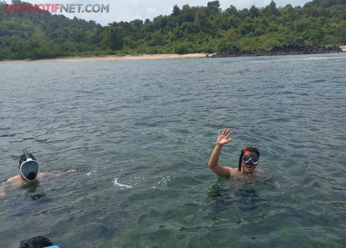 Spot snorkeling di Pulau Kunti Ciletuh wajib untuk dicoba