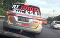 Viral! Foto Toyota Fortuner Penuh Stiker Komplain