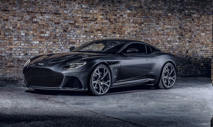 DBS Superleggera tampil mewah dengan warna Ceramic Grey plus 