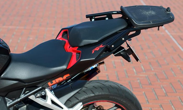 Breket box Hurricane untuk CBR250RR