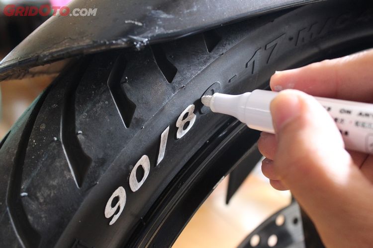 Cara Pakai Spidol Ban Di Ban Motor Gampang Gampang Susah Bro Gridoto Com