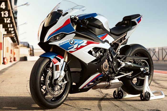 Ilustrasi BMW S1000RR yang hadir di ajang EICMA 2018