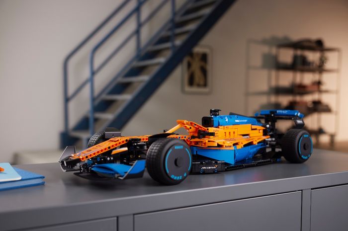 LEGO merilis  replika mobil F1 tim MCLaren