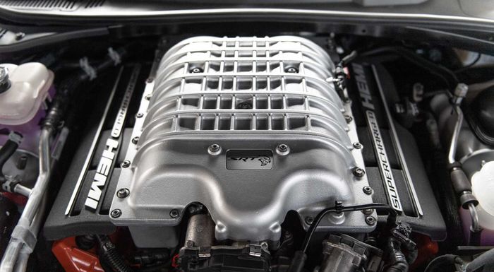 Mesin Dodge Challenger SRT kena suntik vitamin