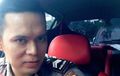 Sadis! Polisi Ini Tega Tendang Dada Siswa SMP Hingga Jatuh Dari Motor
