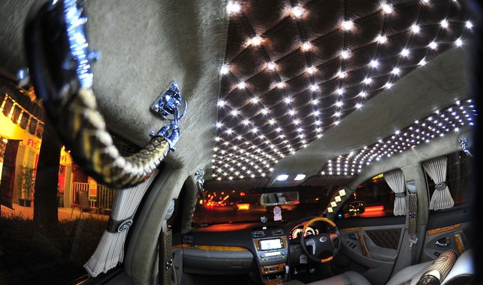 Interior Toyota Camry mengusung gaya Rolls-Royce