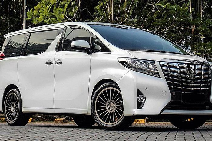 Liustrasi Toyota Alphard