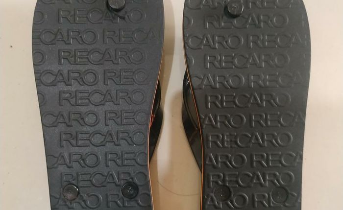 Sandal jepit model Recaro buatan Y2P Garage 