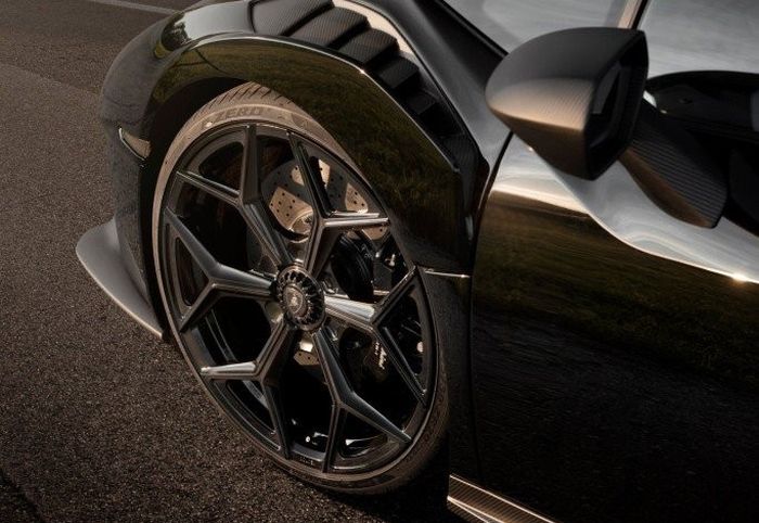 Modifikasi Lamborghini Huracan STO mendapat pelek keren dari Vossen