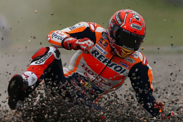Juara dunia MotoGP empat kali Marc Marquez  27 kali crash selama MotoGP 2017