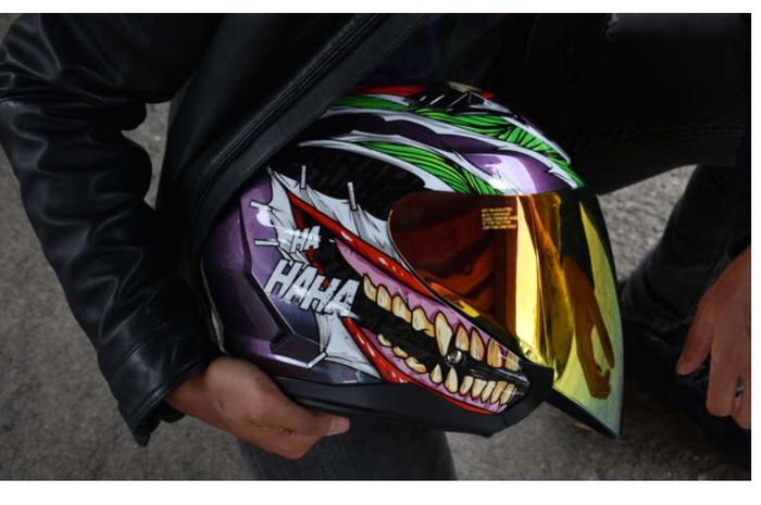 Helm Gracshaw The Joker