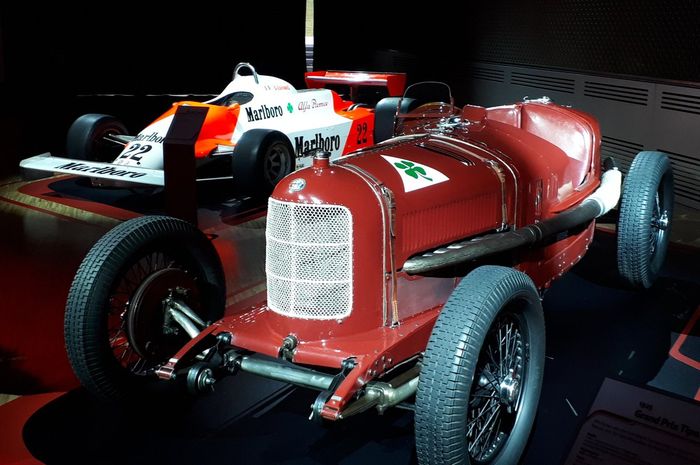 Alfa Romeo yang pernah berlaga di balap F1 sejak 1950-an dan menjadi penyuplai mesin di tahun 1980-an, kembali ke F1 mulai 2018