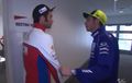 Valentino Rossi Tertangkap Kamera 'Melengos' dari Marc Marquez