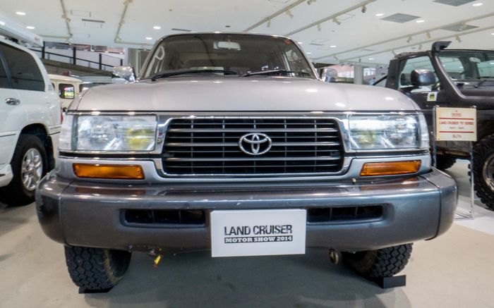 Toyota Land Cruiser J80