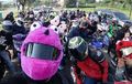 Street Manners: Aman Enggak Sih Pakai Helm Cover Boneka di Jalan?