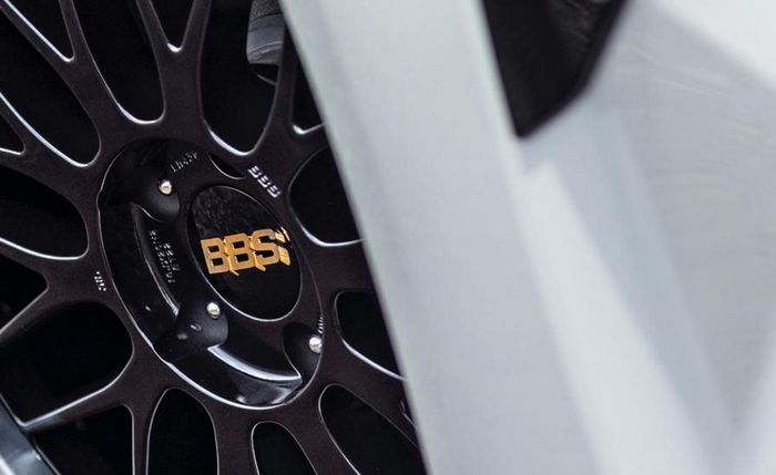 Modifikasi BMW M4 baru ditopang pelek BBS LM ukuran 20 inci