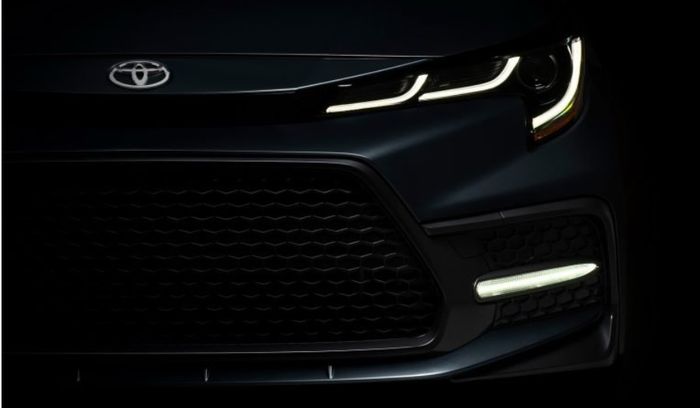 Teaser fascia Corolla sedan yang dirilis Toyota