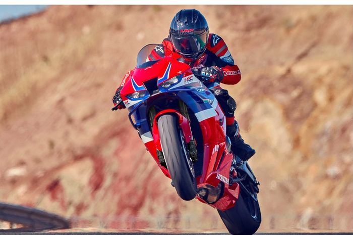 Honda CBR1000RR-R terbaru