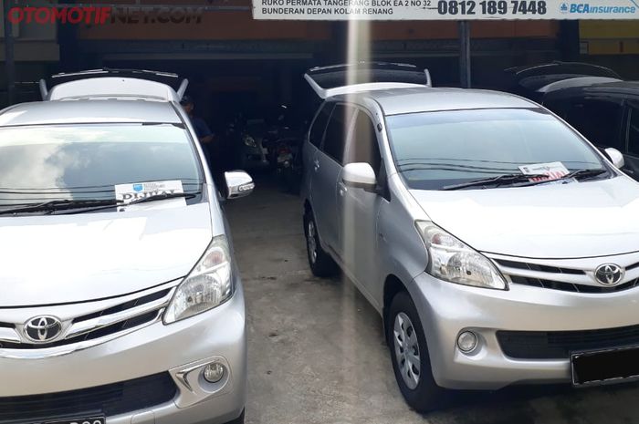 Di showroom mobil bekas, Toyota Avanza Bekas masih Mendominasi