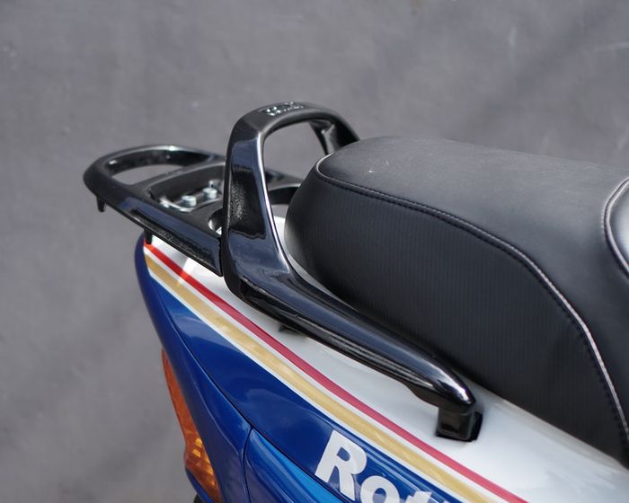 Rak belakang bawaan Kymco Trend dipertahankan