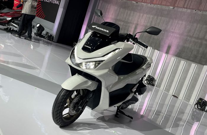 Honda New PCX 160 ABS 2025 tidak pakai e-SAF