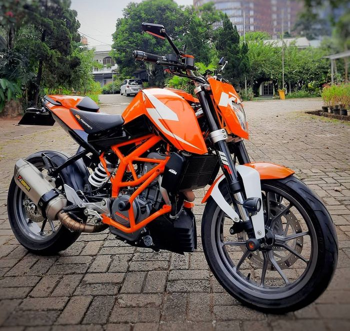 Pasang headlamp pesek dari Powerparts di KTM Duke seri lama modal 5 jutaan