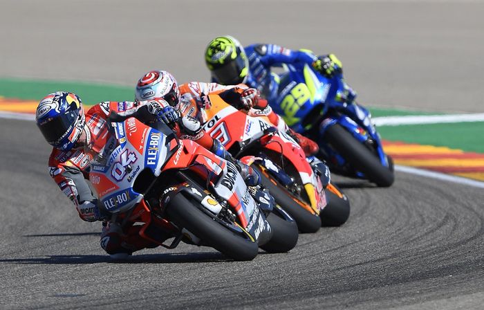 Andrea Dovizioso gagal membendung kecepatan Marc Marquez di MotoGP Aragon